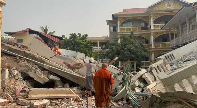 ငလျင်ဘေးဒဏ်သင့် ကူညီဆောင်ရွက်မူများ